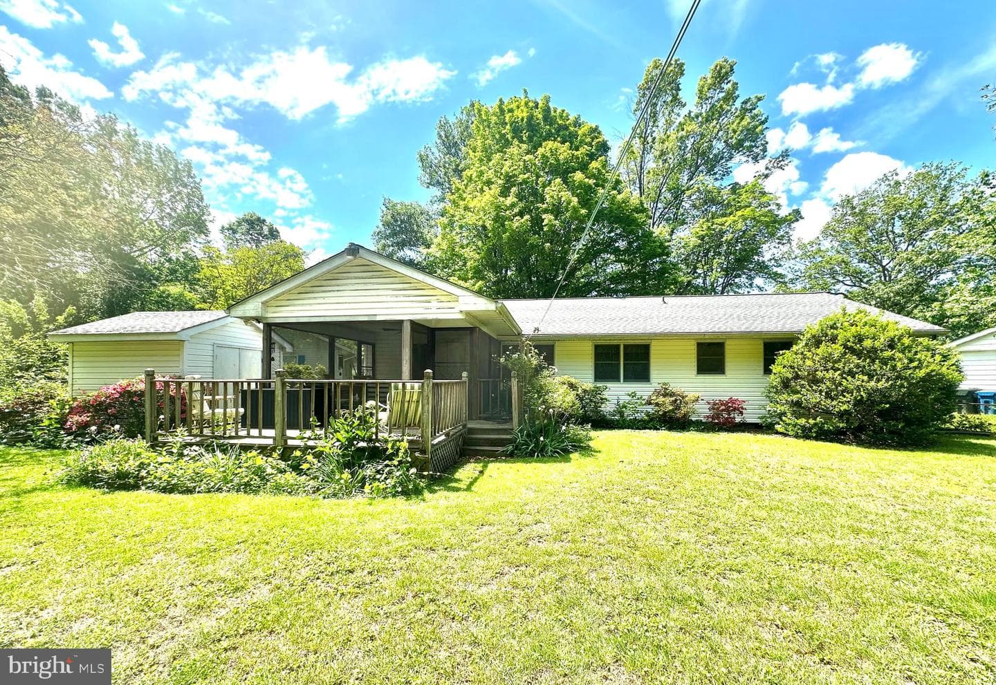 818 Applewood Court photo 4