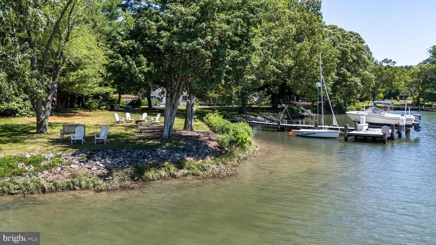 7272 Waverly Island Road photo 53