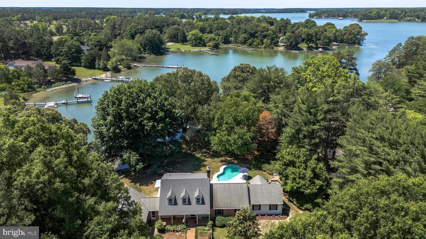 7272 Waverly Island Road photo 56