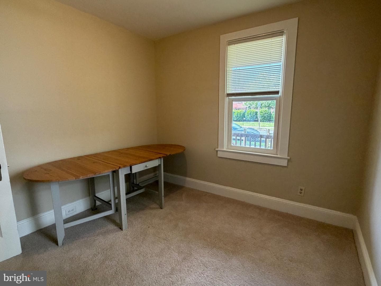 112 Glenwood Avenue W photo 10