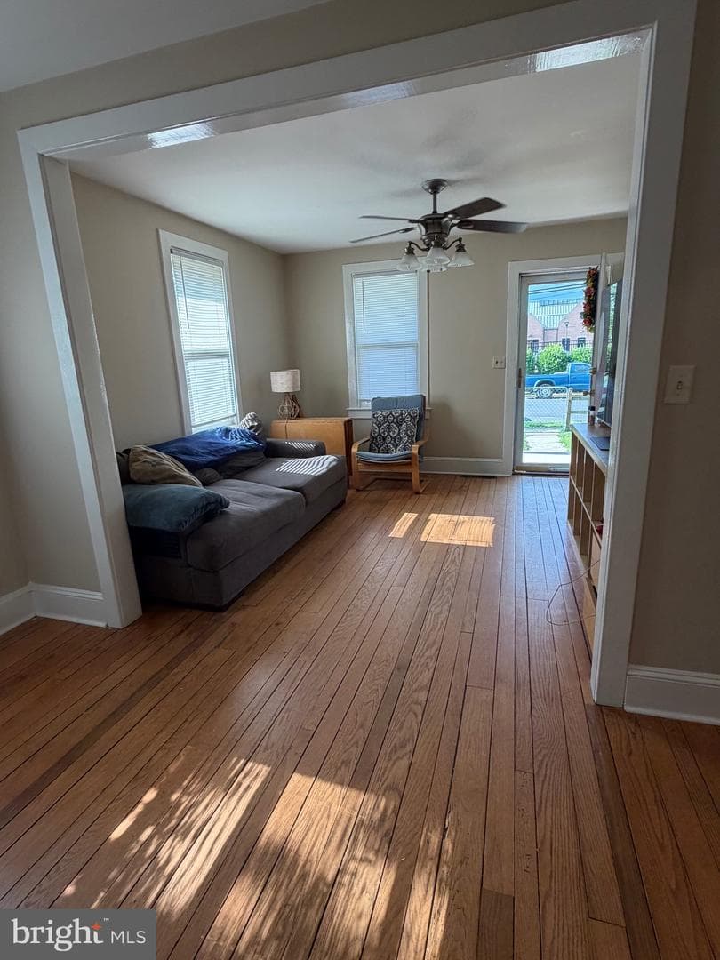 112 Glenwood Avenue W photo 15