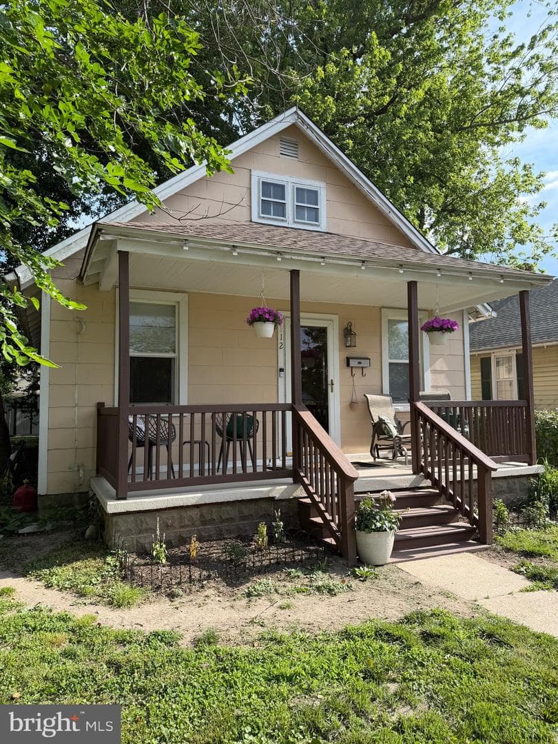 112 Glenwood Avenue W photo 17