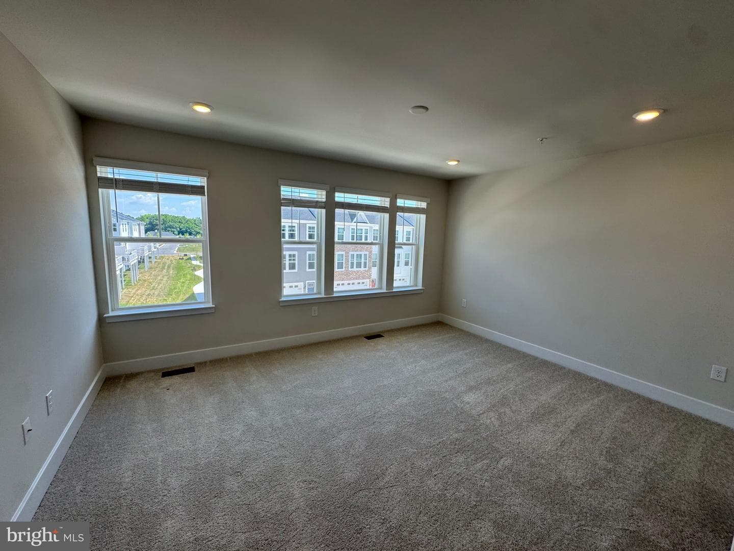 1312 Lake Lucerne Ln photo 13