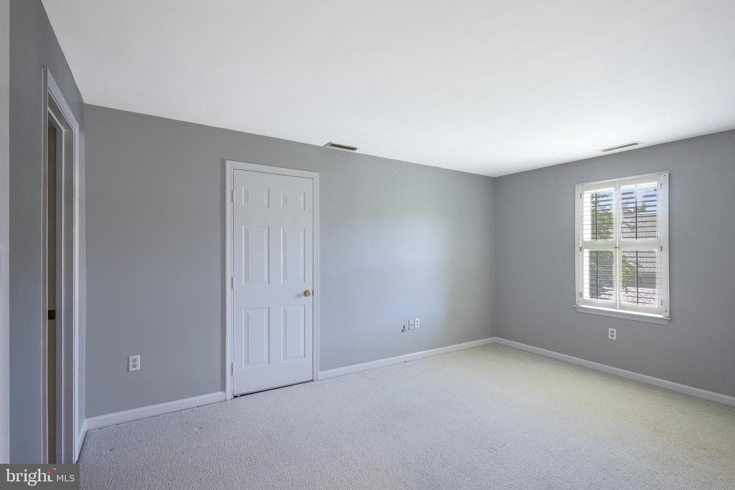 312 Spring Drive photo 29