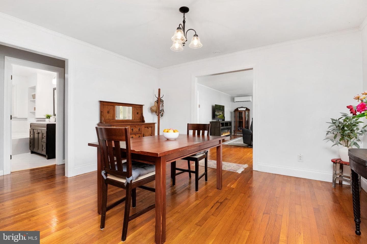 5116 Ocean Gateway photo 10