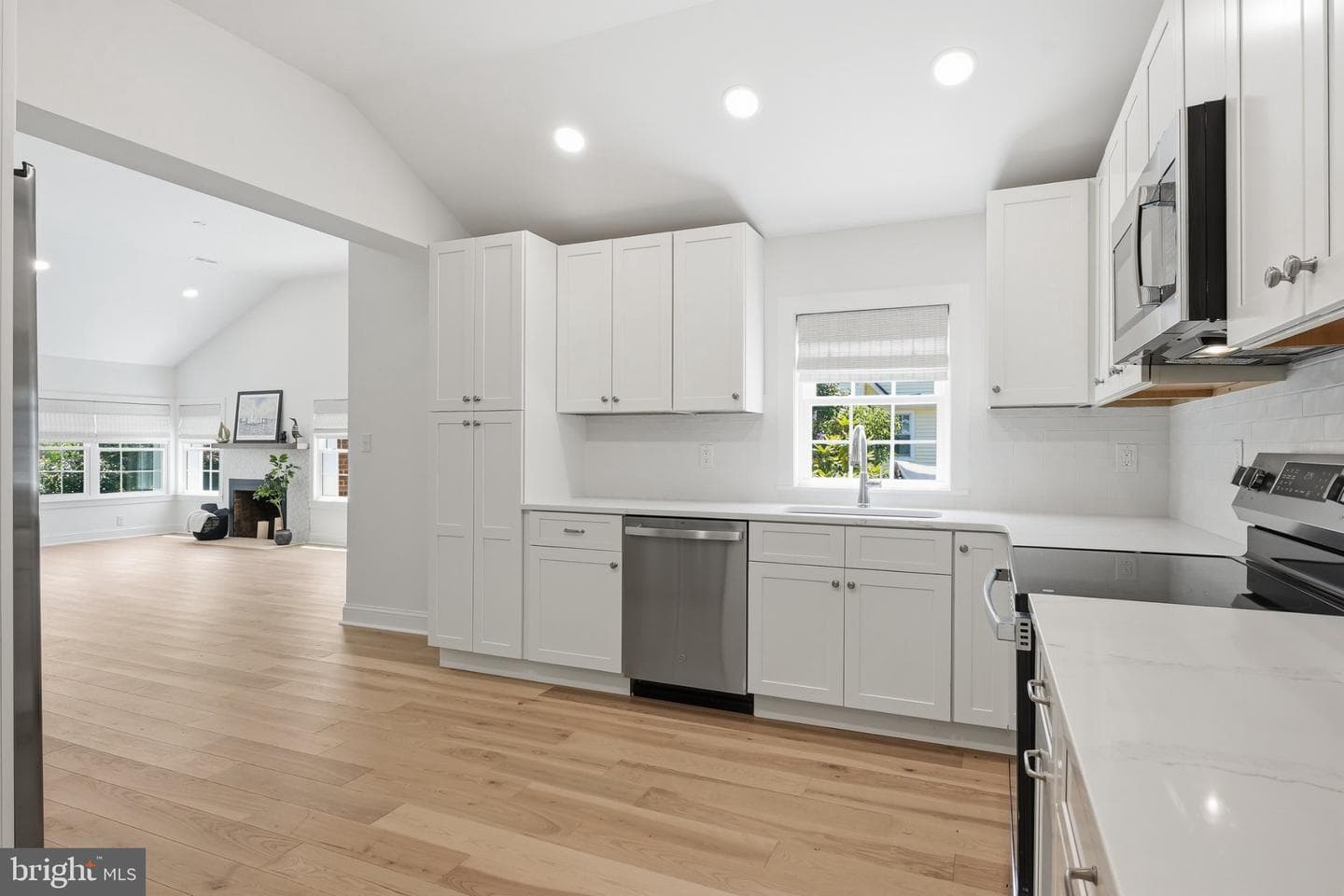 803 New Lane photo 11