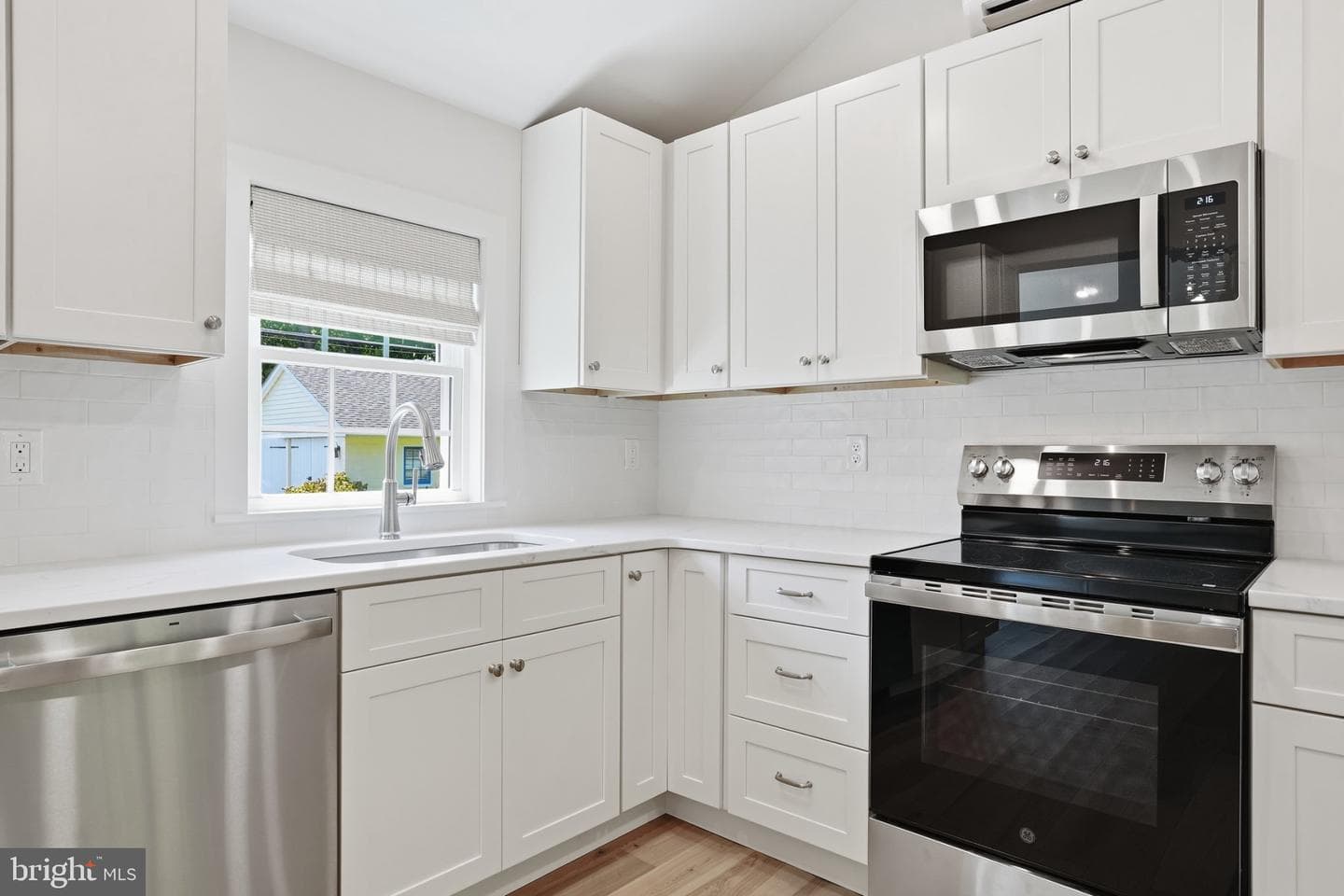 803 New Lane photo 14