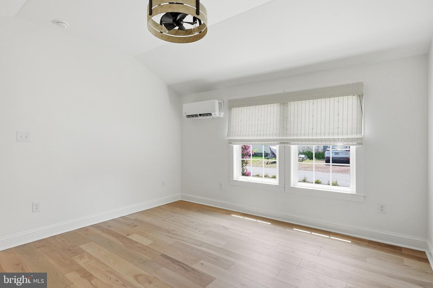 803 New Lane photo 17