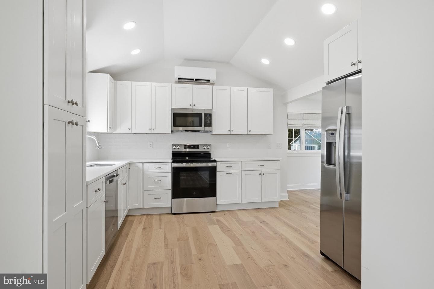 803 New Lane photo 29
