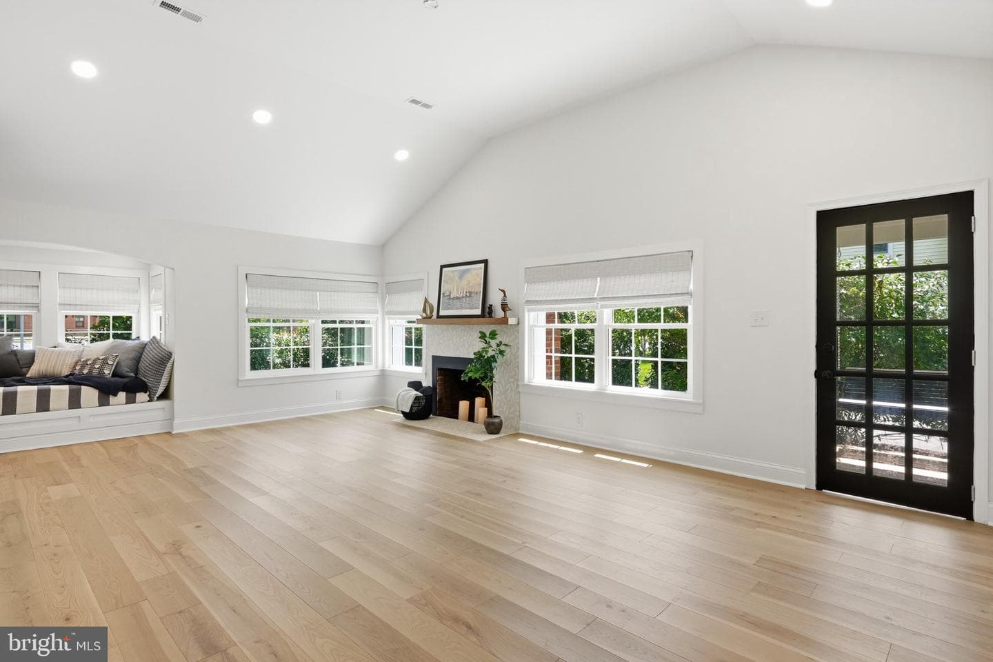 803 New Lane photo 5