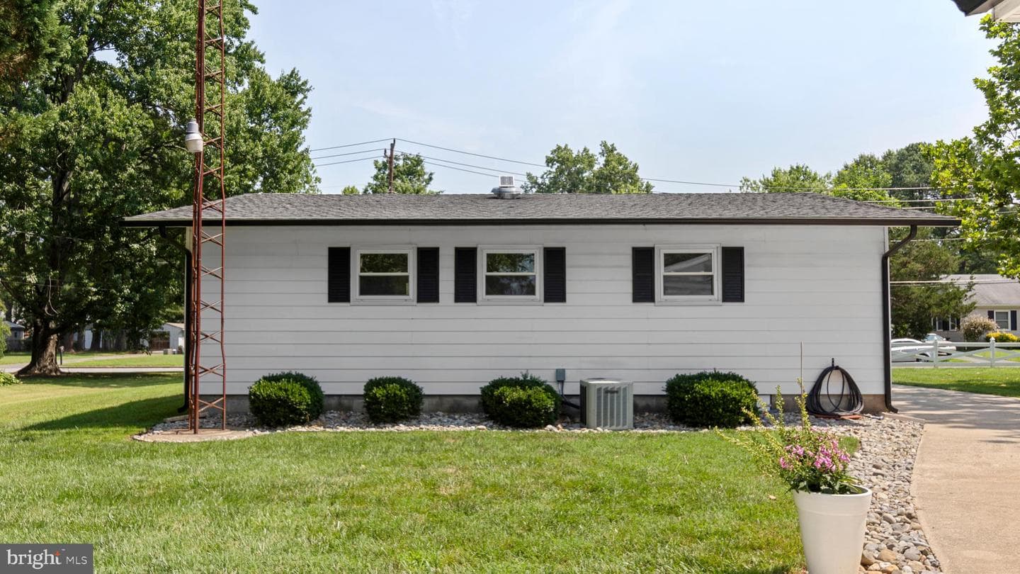104 Sycamore Avenue photo 22