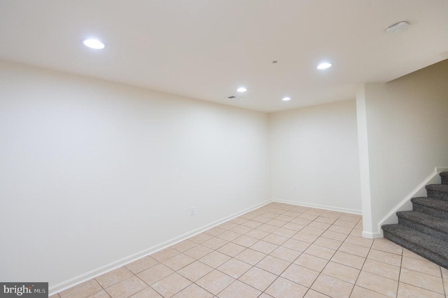 300 Dixon Street #505 photo 37
