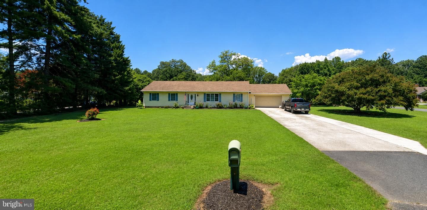 8992 Glebe Creek Road photo 1