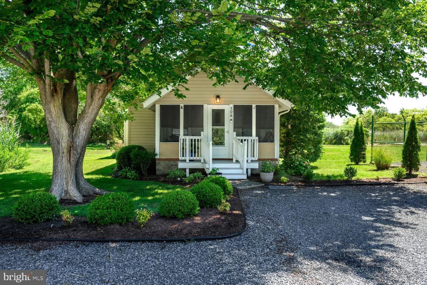 104 Bonfield Avenue photo 1