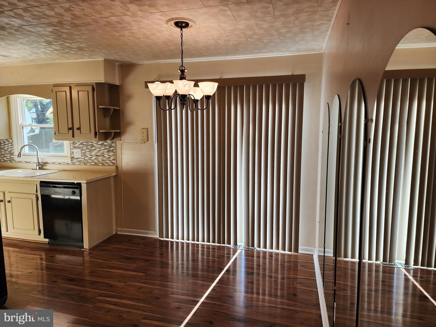 963 Noland Drive photo 14