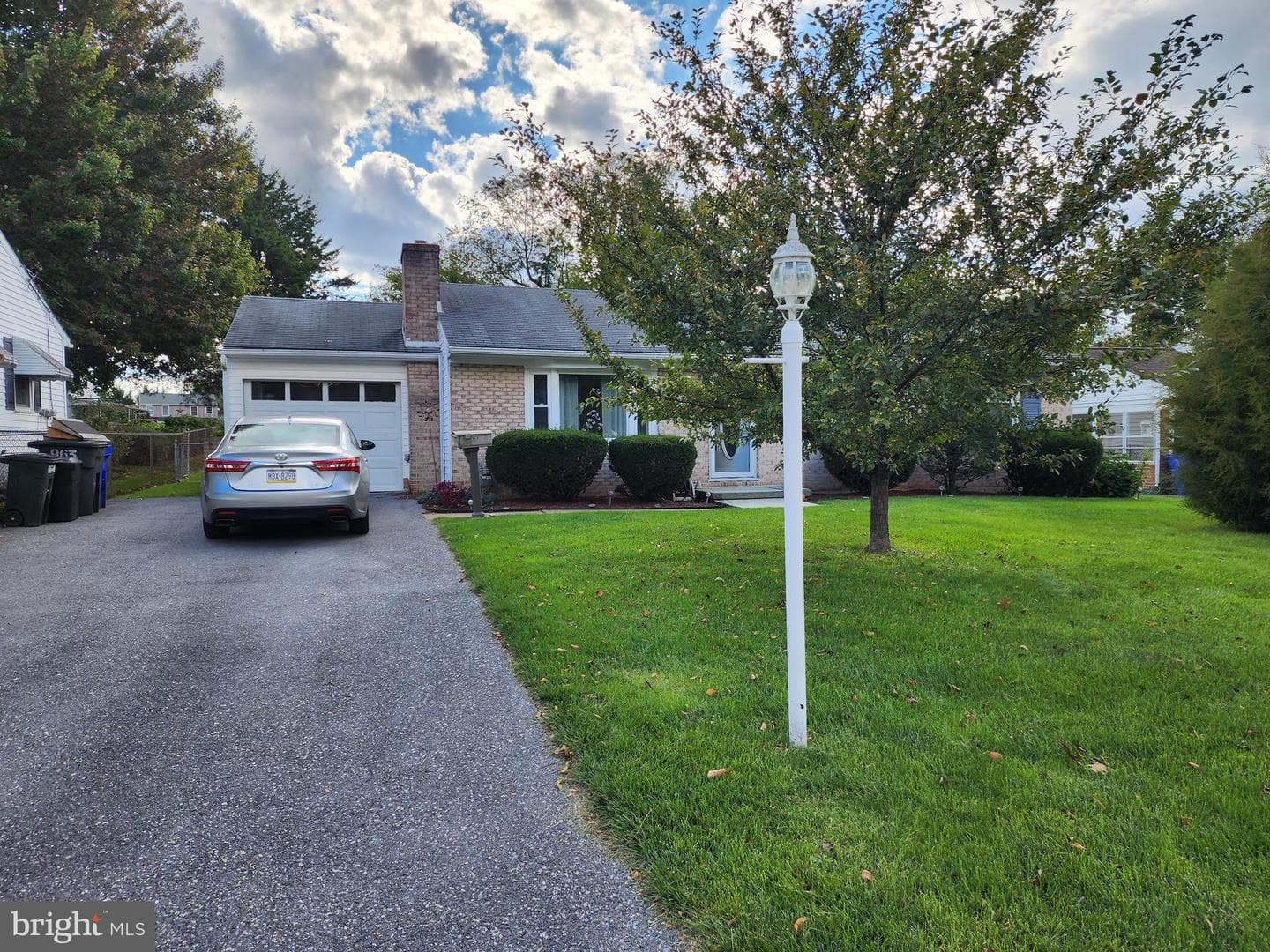 963 Noland Drive photo 2