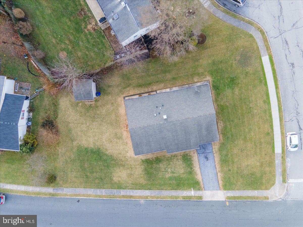 1207 Outer Drive photo 10