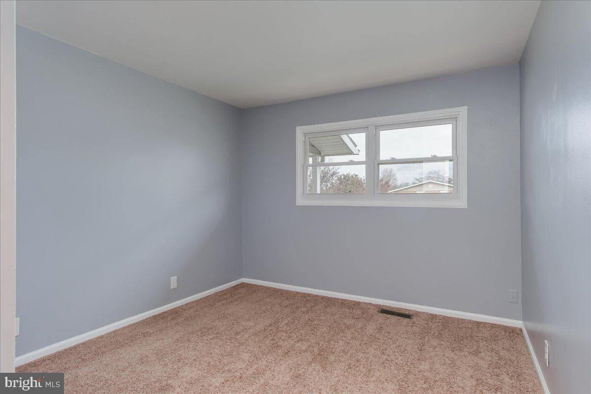 1207 Outer Drive photo 18