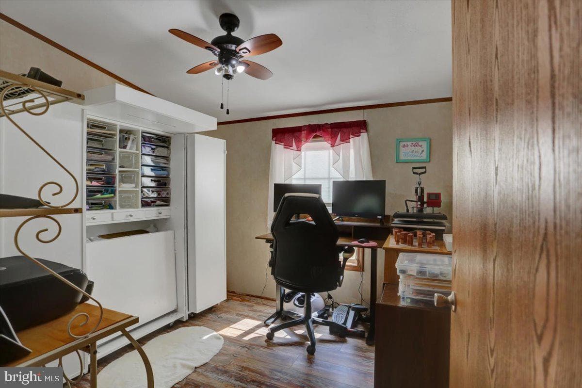 15530 Mobile Road photo 17