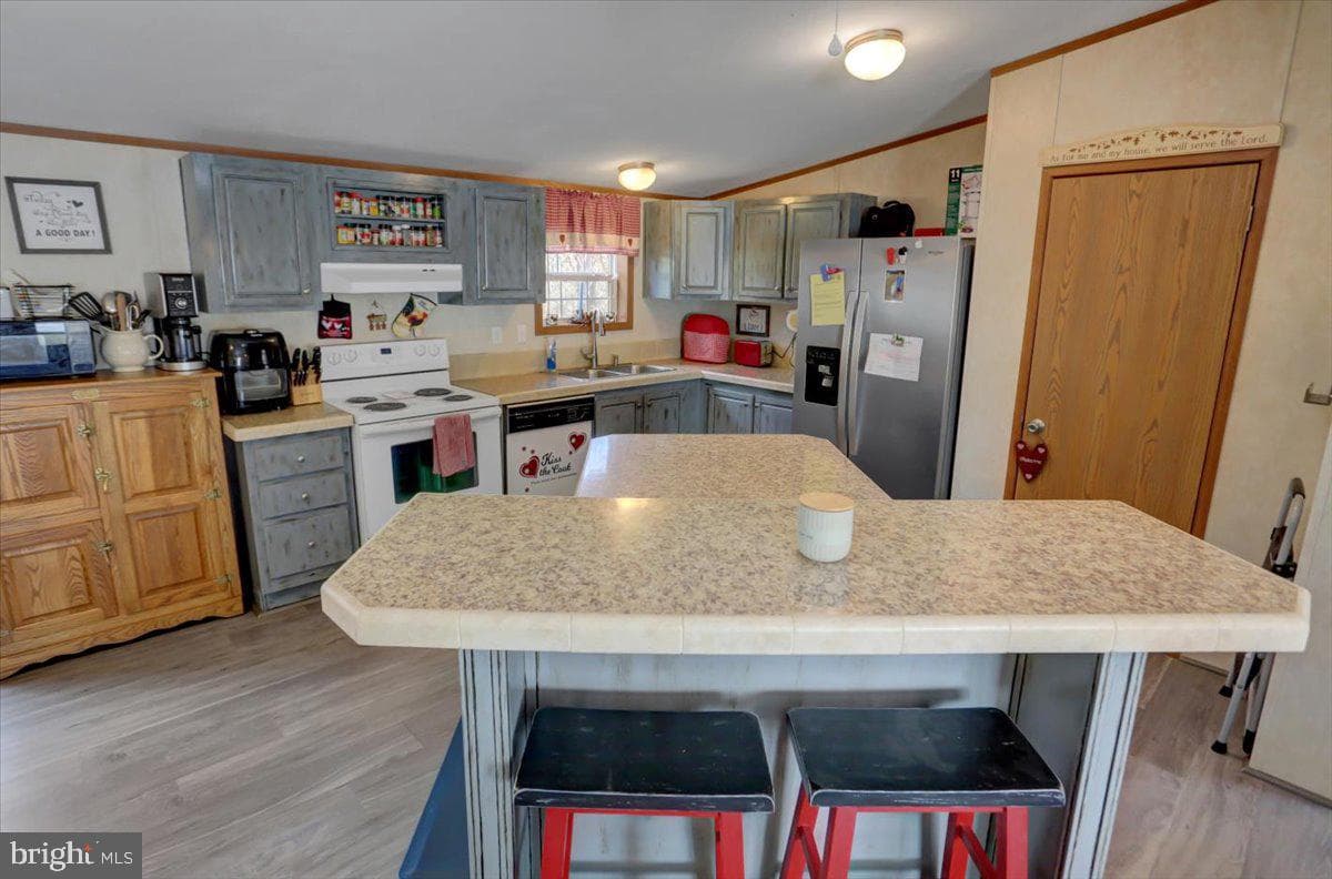 15530 Mobile Road photo 9