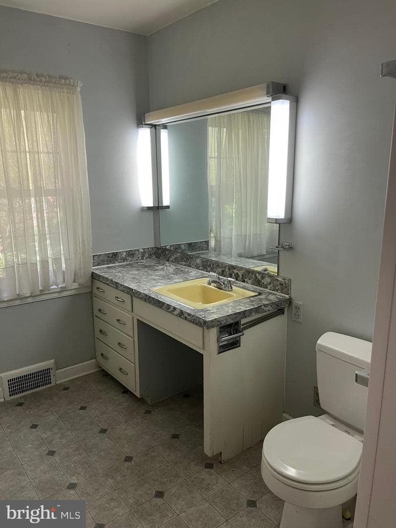 12820 Lauran Road photo 24