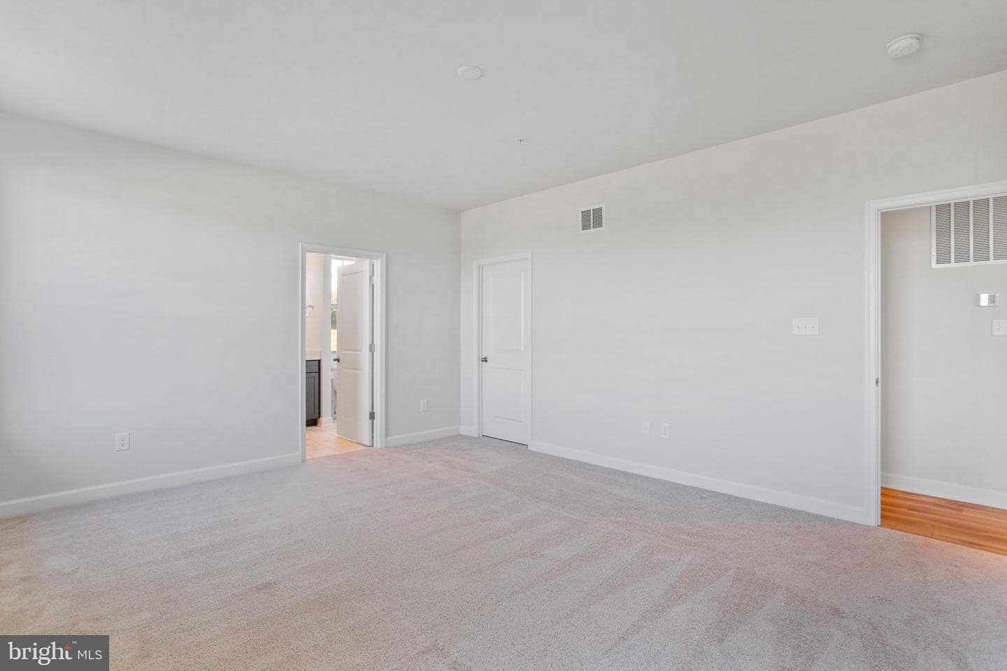 13807 Pulaski Drive photo 13