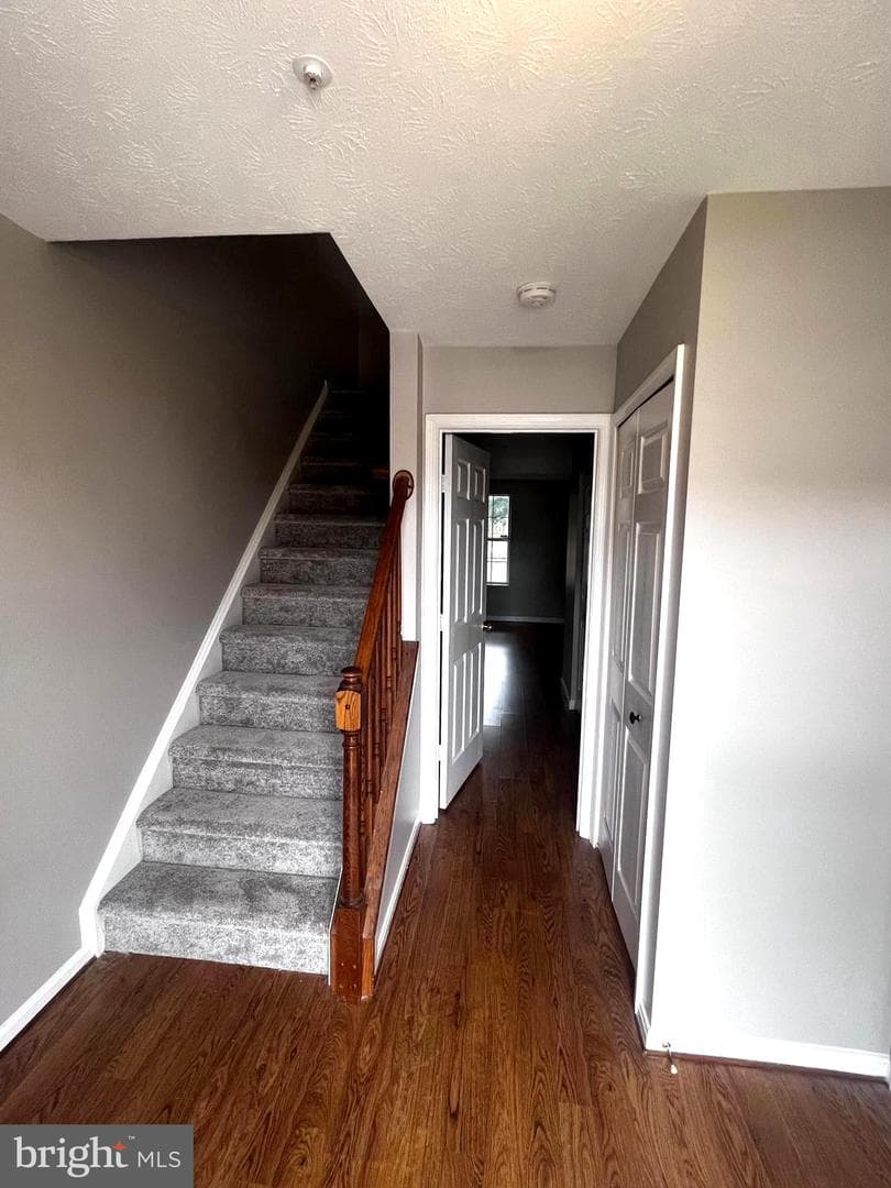 20311 Kellys Lane photo 2