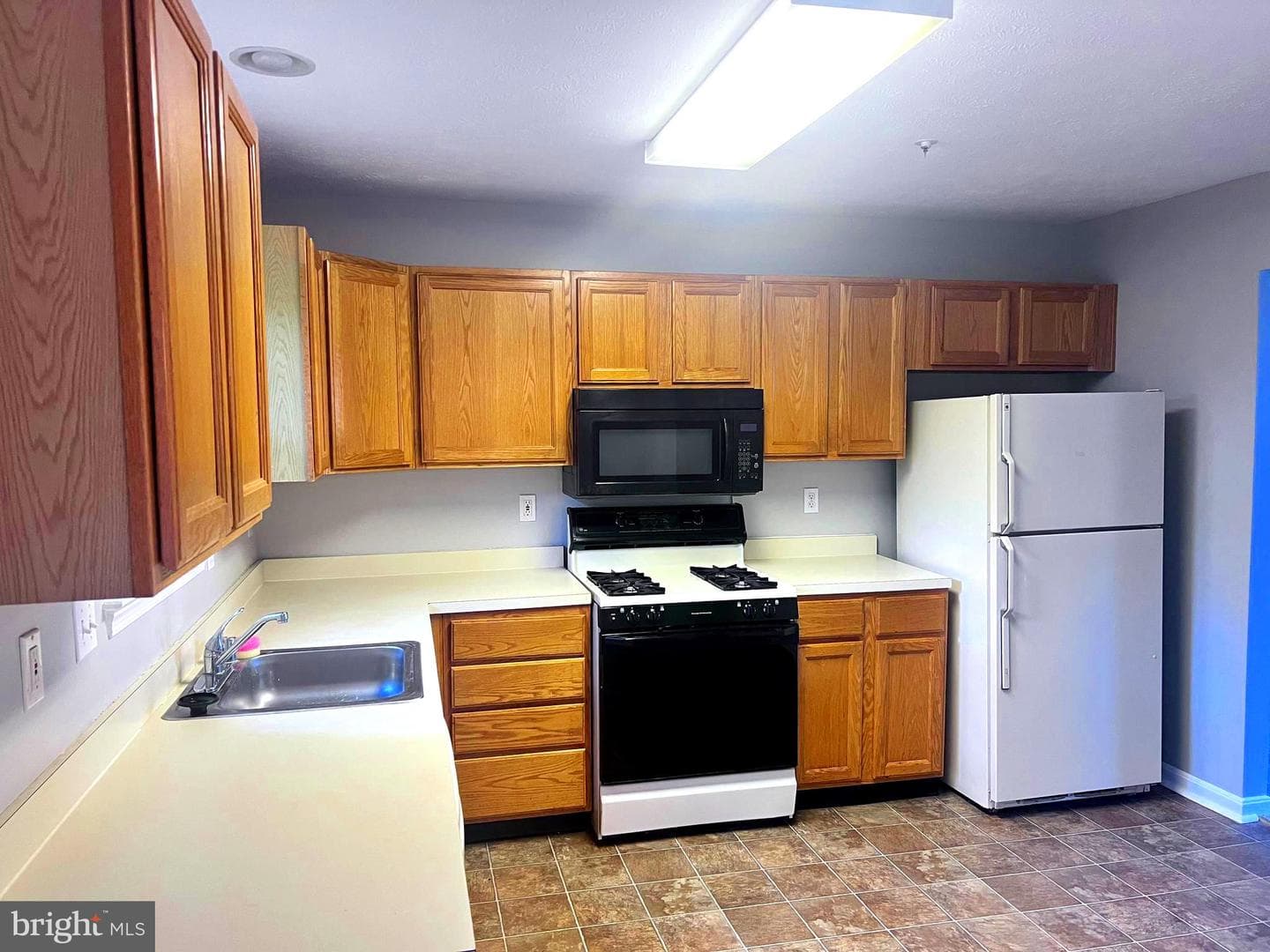 20311 Kellys Lane photo 9