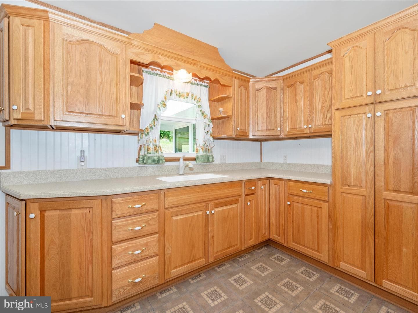 208 E Antietam Street photo 16