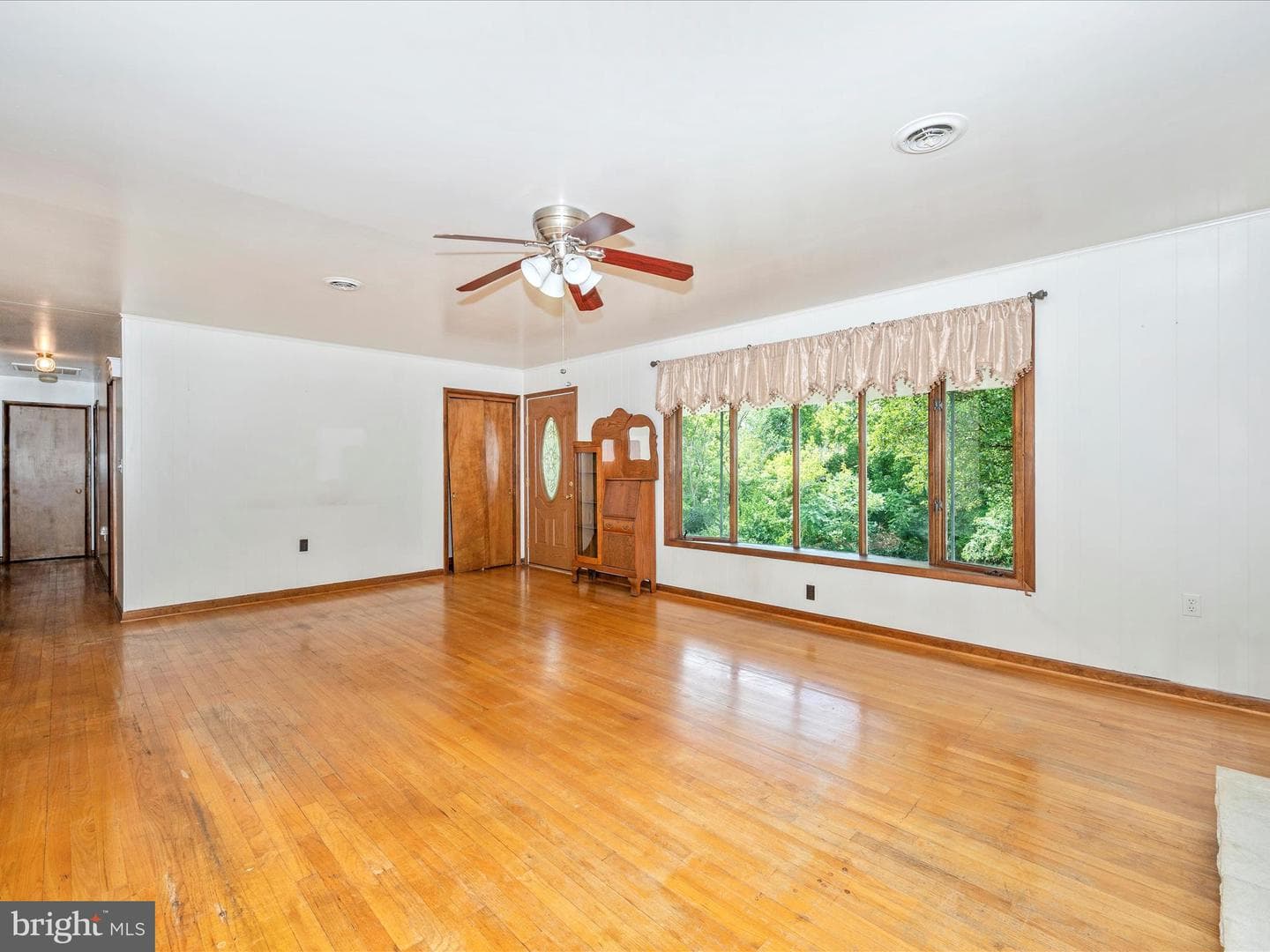 208 E Antietam Street photo 5