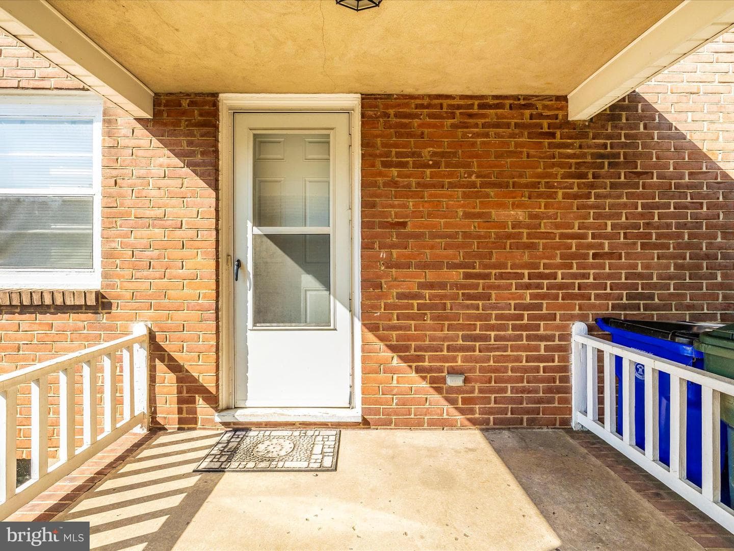 951 View Street photo 23