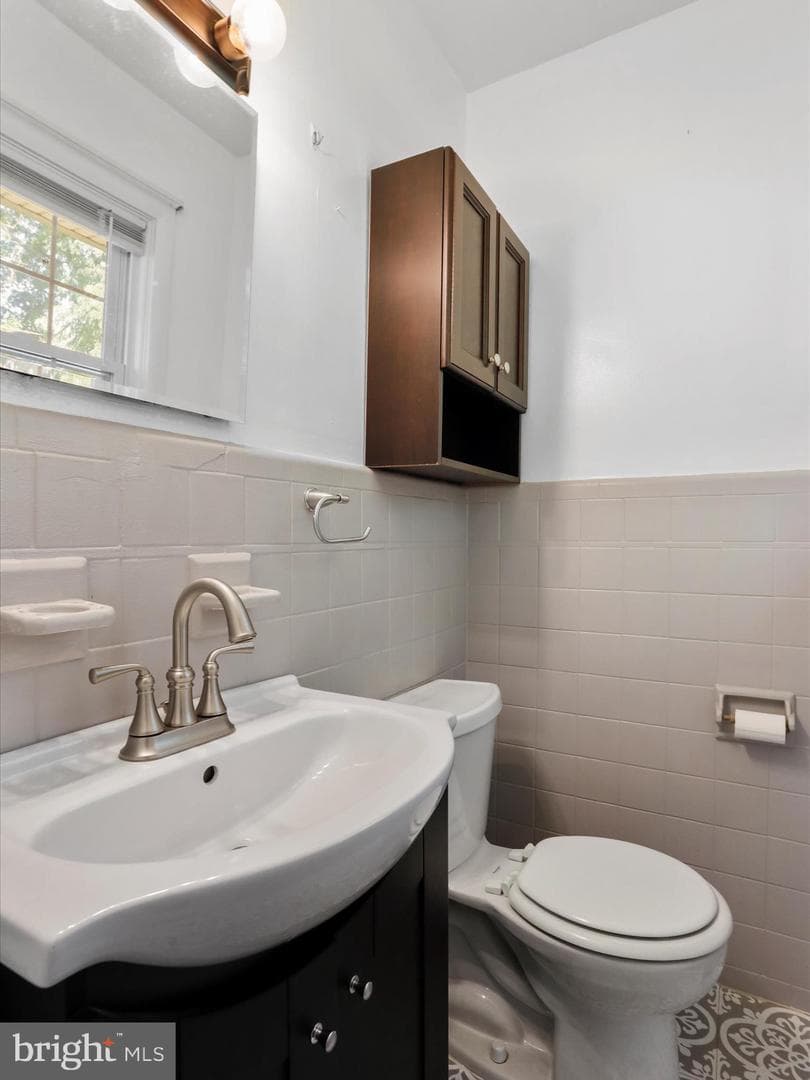 13406 Paramount Terrace photo 18