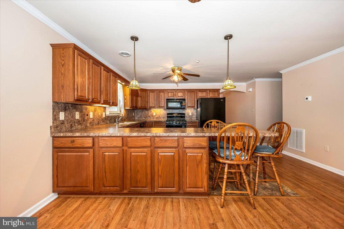 1230 Hunters Woods Drive photo 11