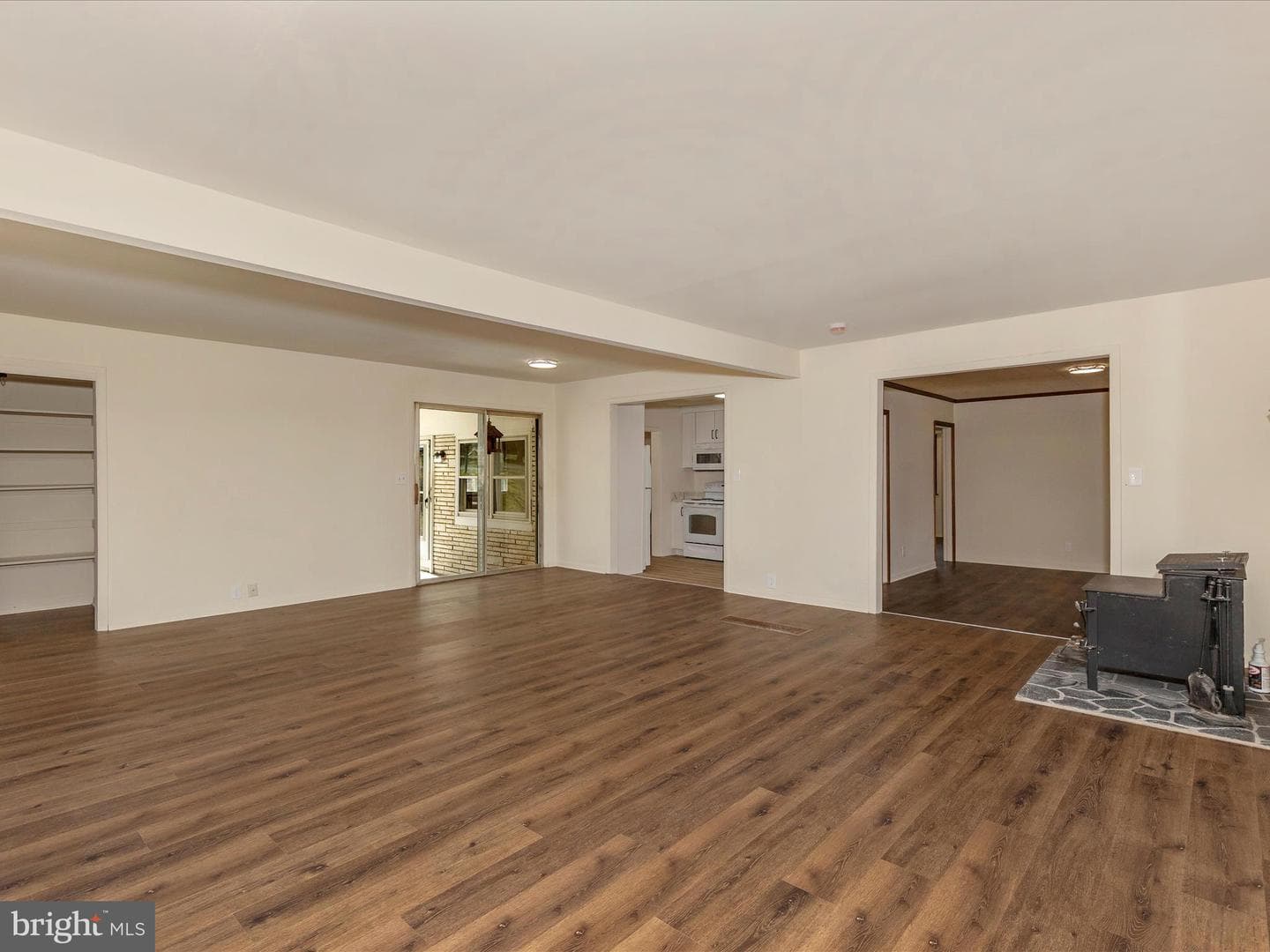 21628 Leiter Street photo 26