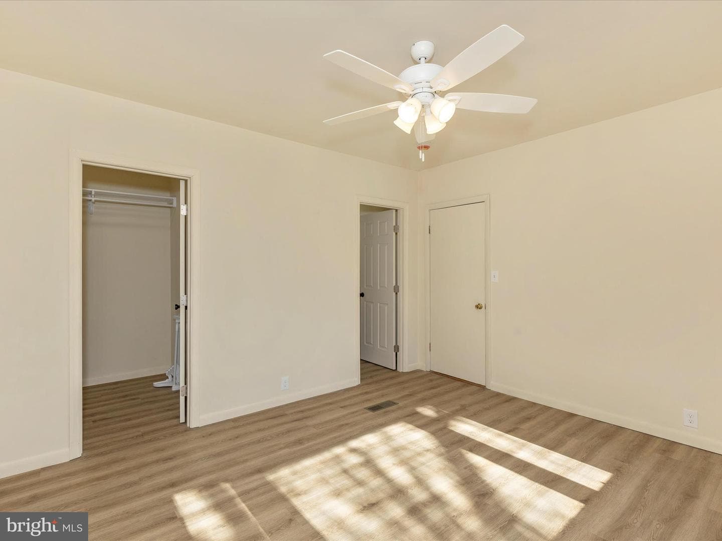 21628 Leiter Street photo 31