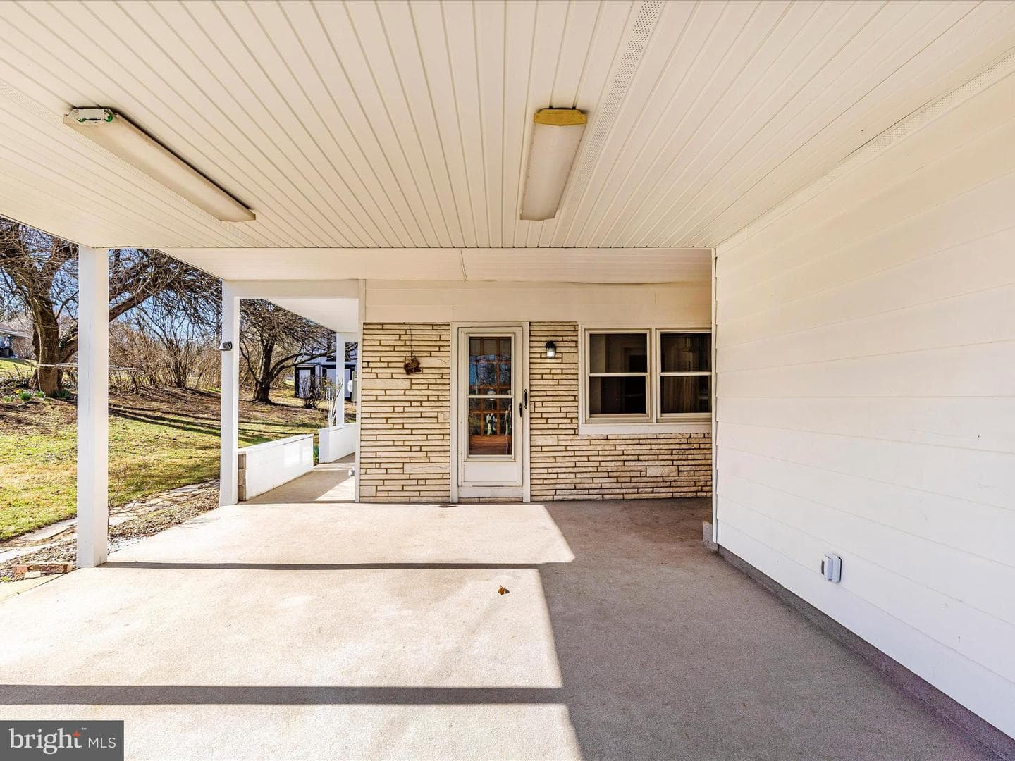21628 Leiter Street photo 45
