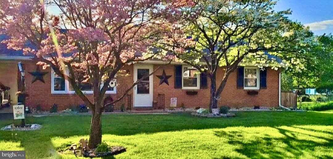 13906 Green Mountain Drive photo 1