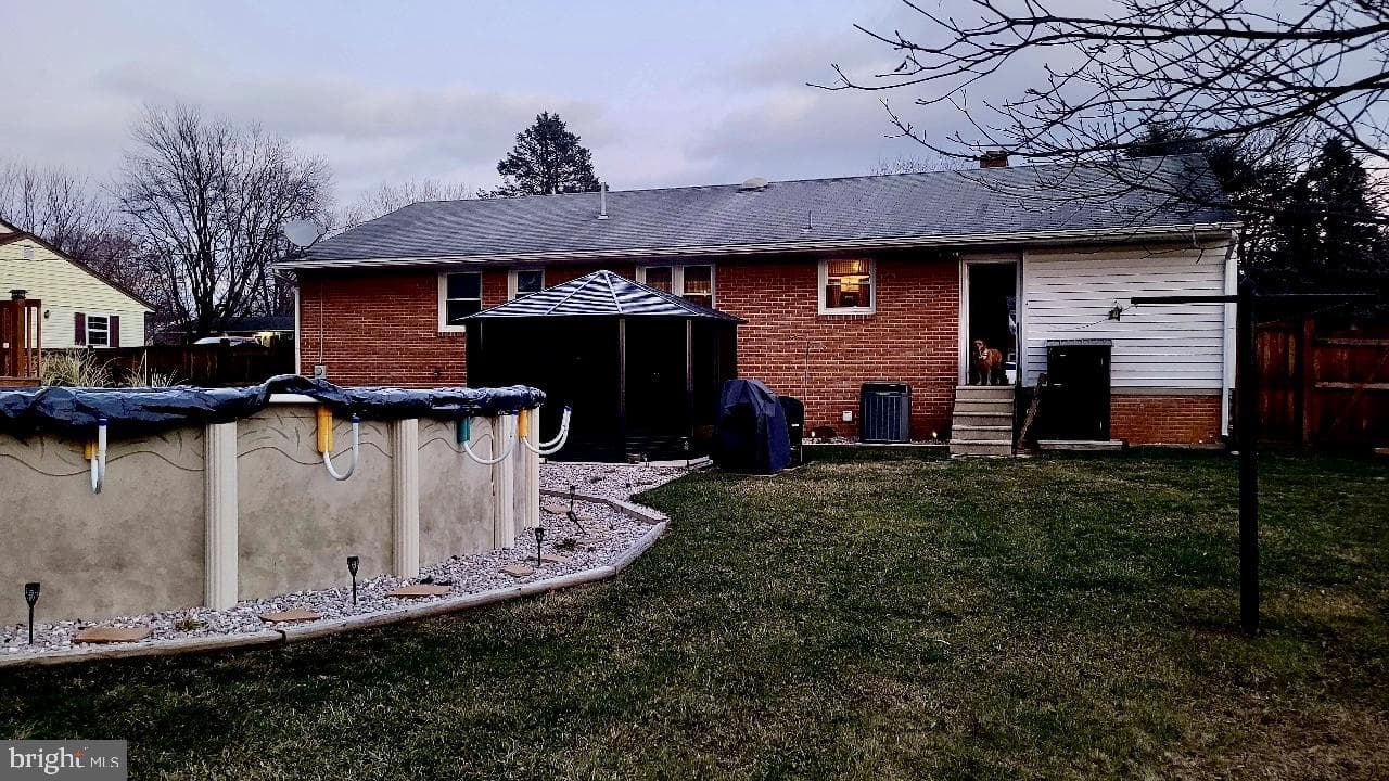 13906 Green Mountain Drive photo 18