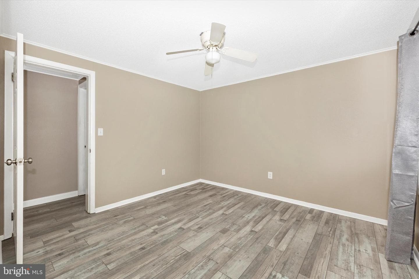 206 Carroll Avenue photo 32