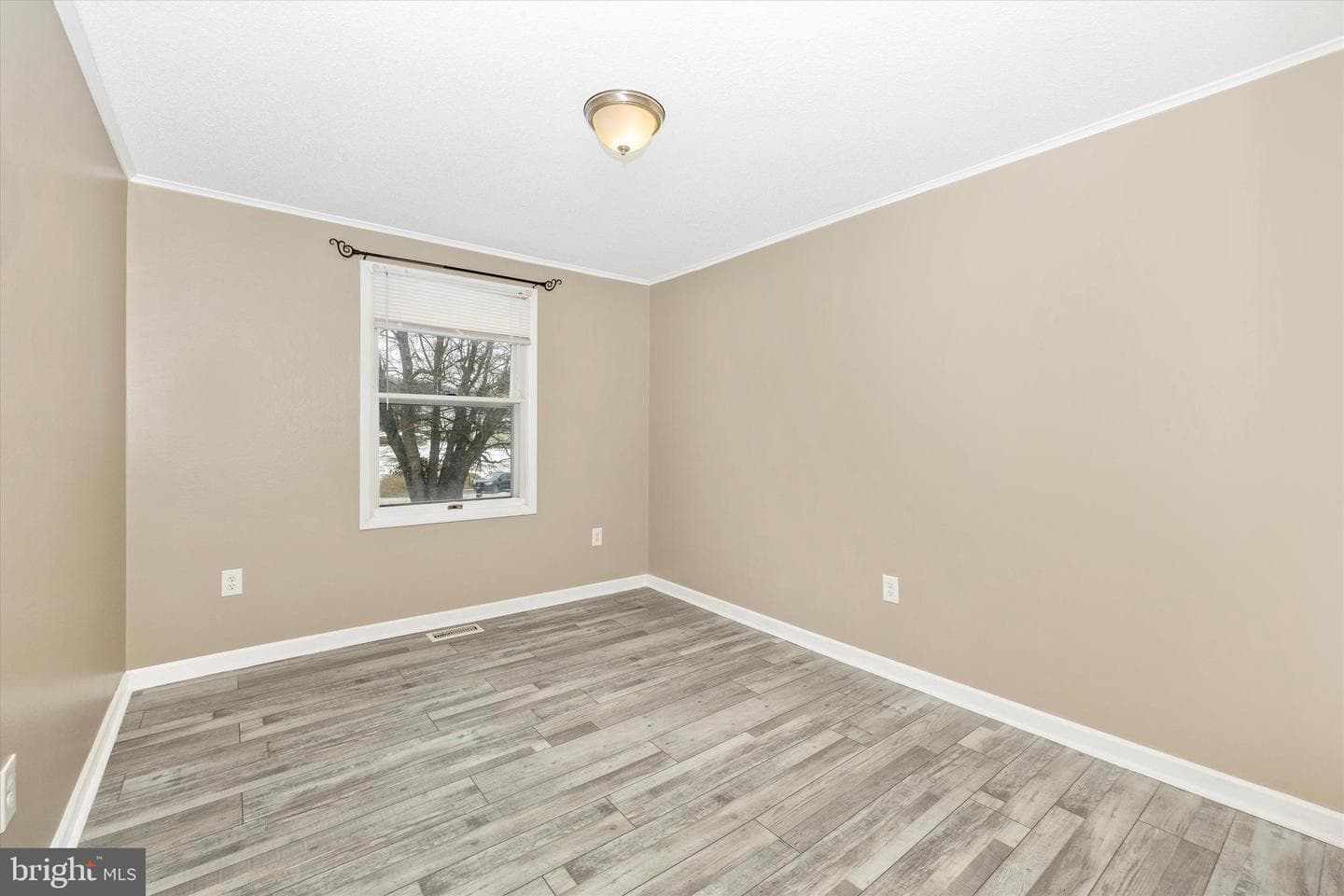 206 Carroll Avenue photo 38