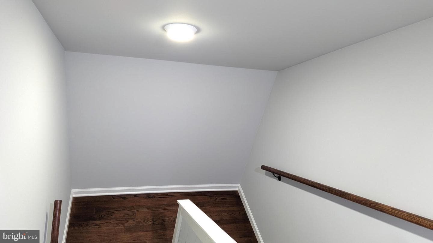 71 East Avenue photo 32