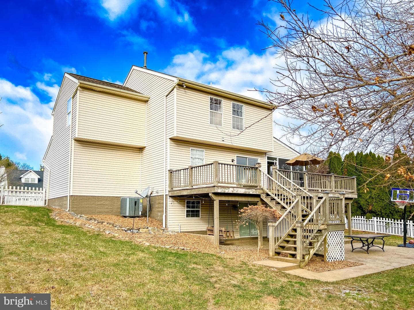 430 Westminster Court photo 6