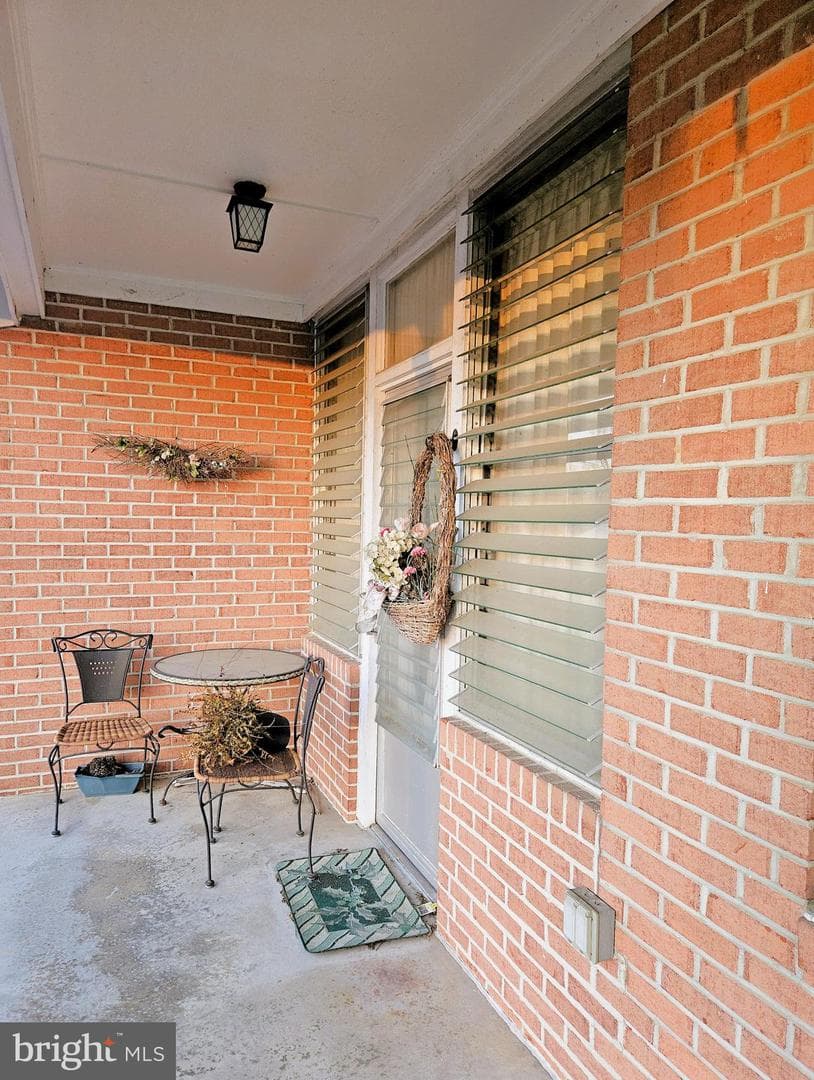 20807 Emerald Drive photo 2
