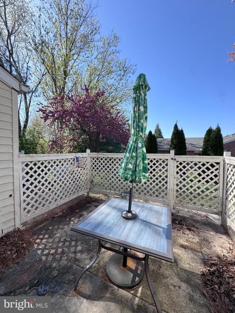 1659 Langley Drive photo 6