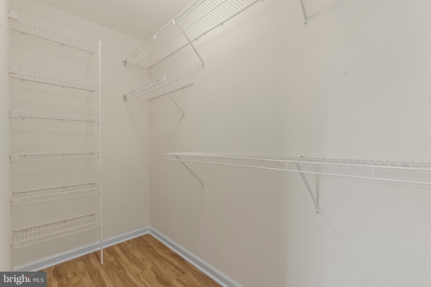 342 Vale Street photo 27