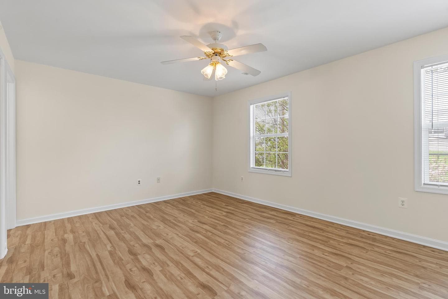 342 Vale Street photo 30