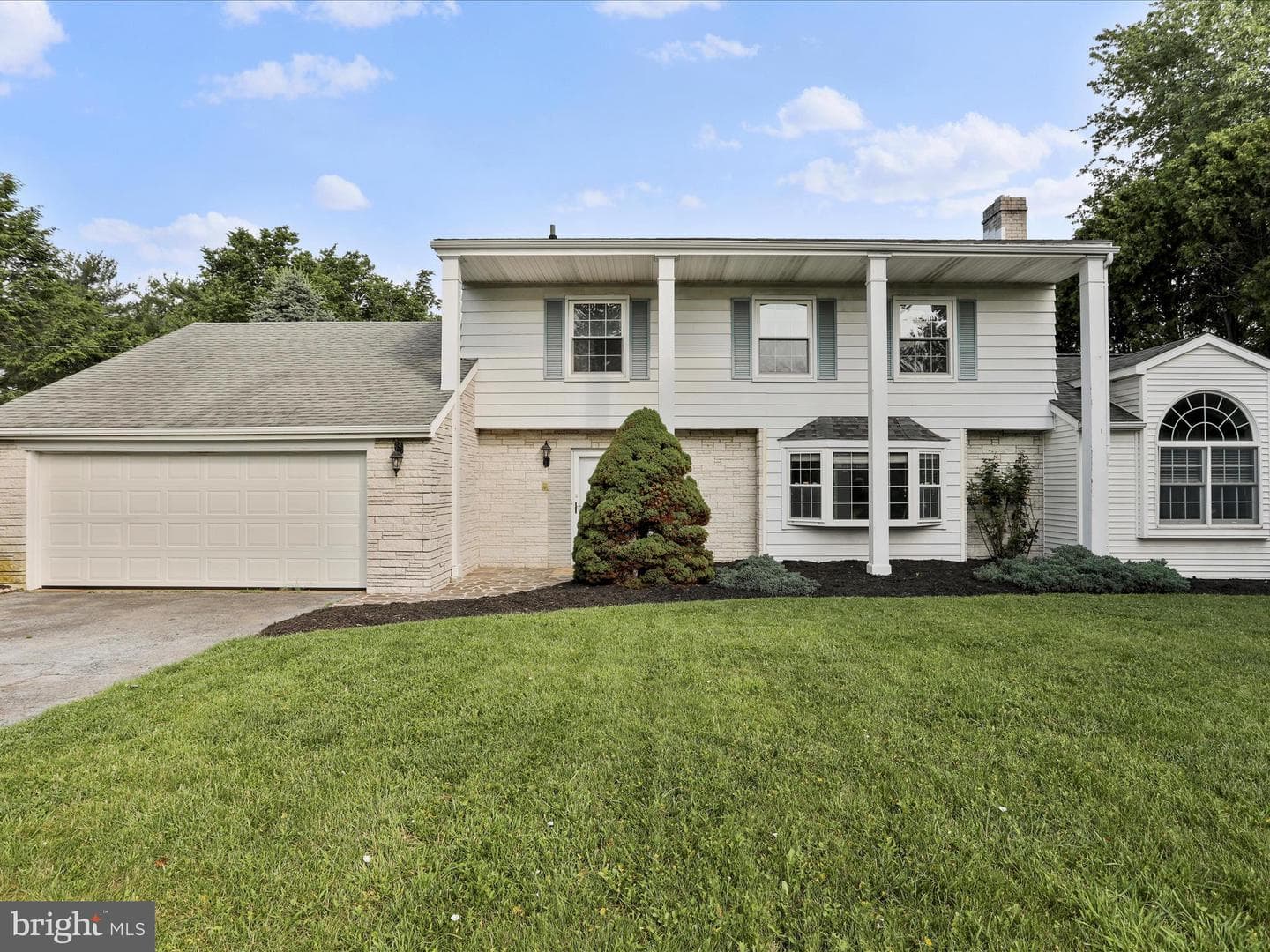 9332 Childacrest Drive photo 4