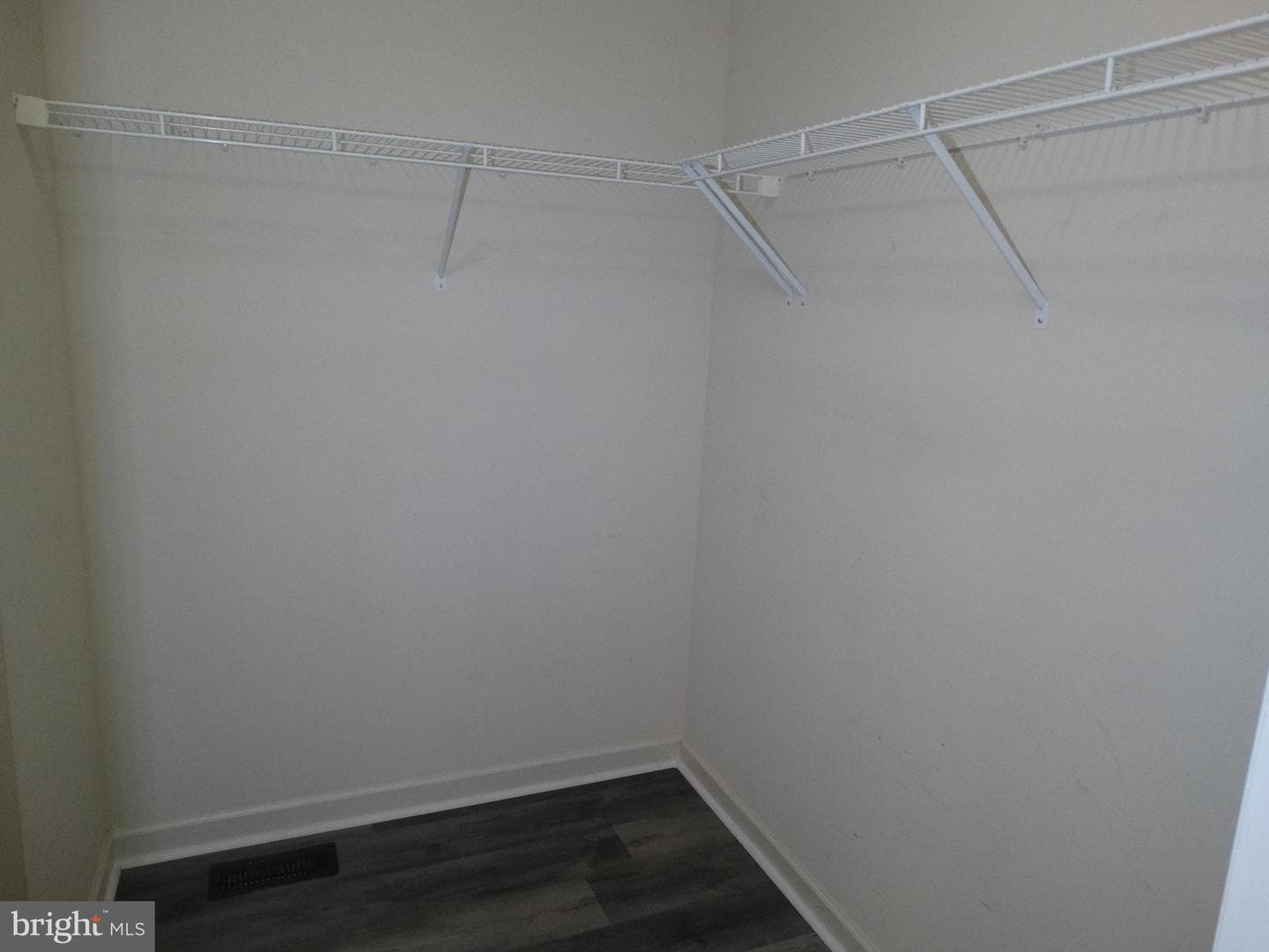 112 Colton Court photo 31