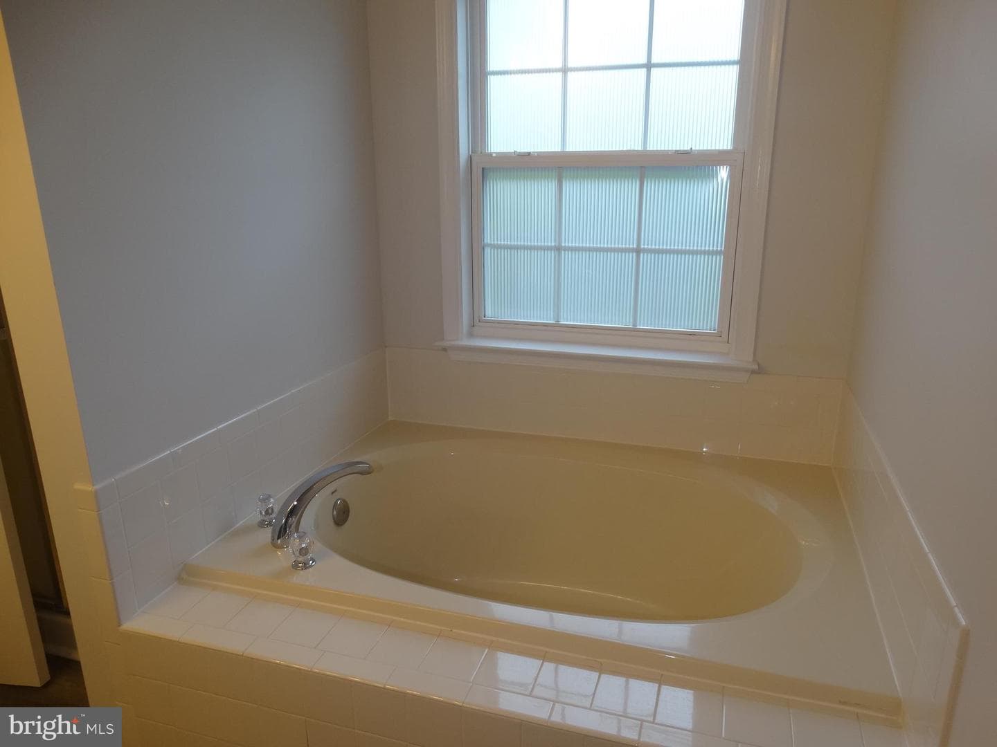 112 Colton Court photo 34