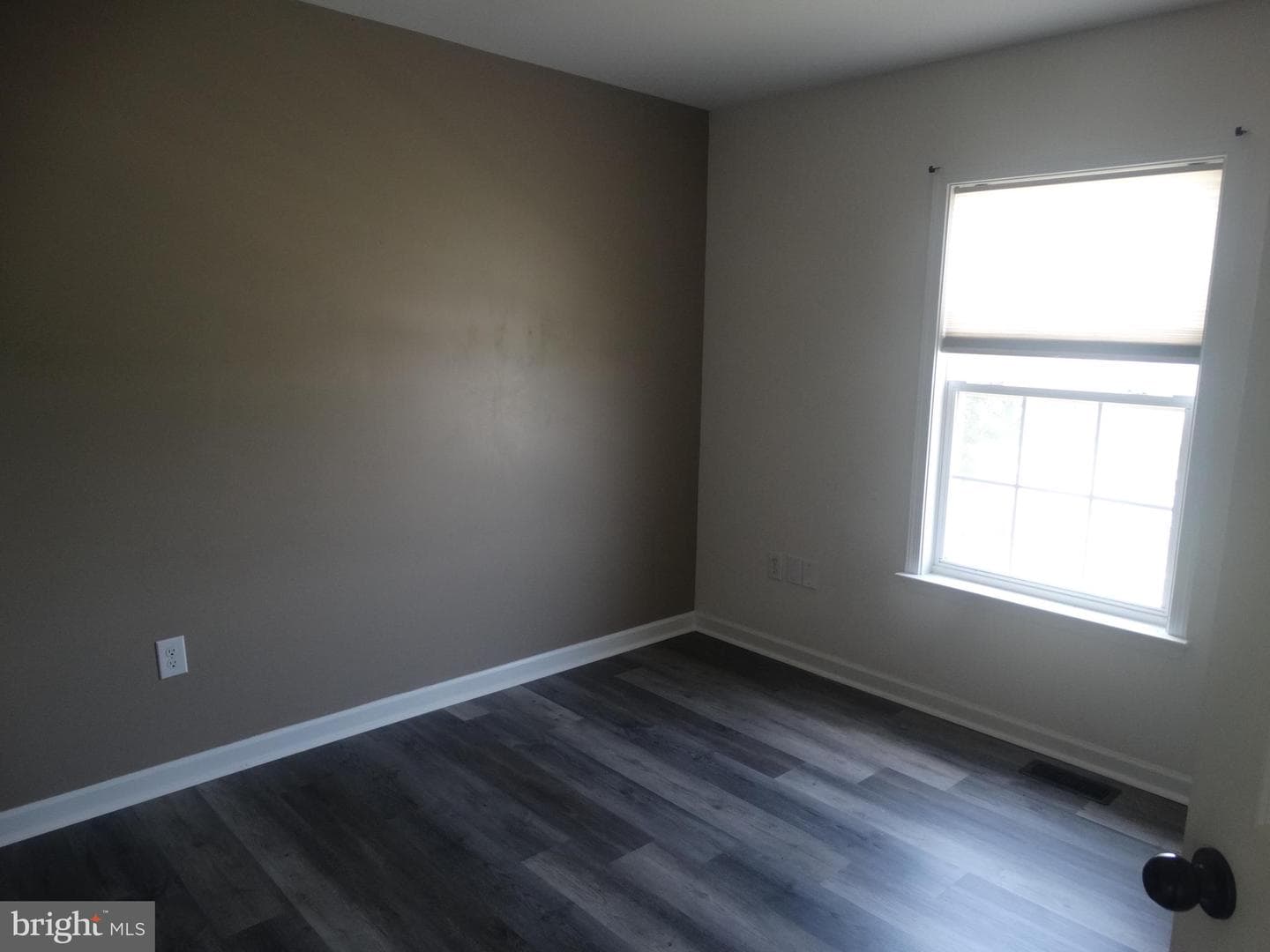 112 Colton Court photo 39